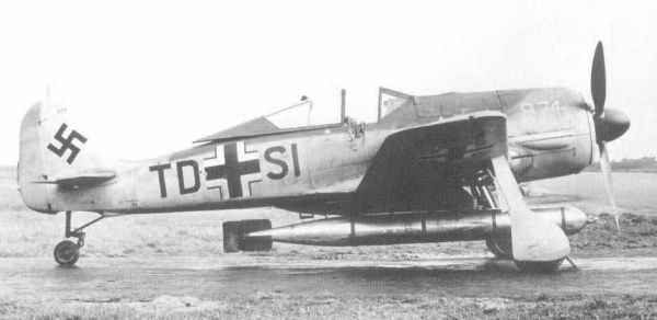 FW-190 F-8/U2 - 碧蓝航线WIKI_BWIKI_哔哩哔哩