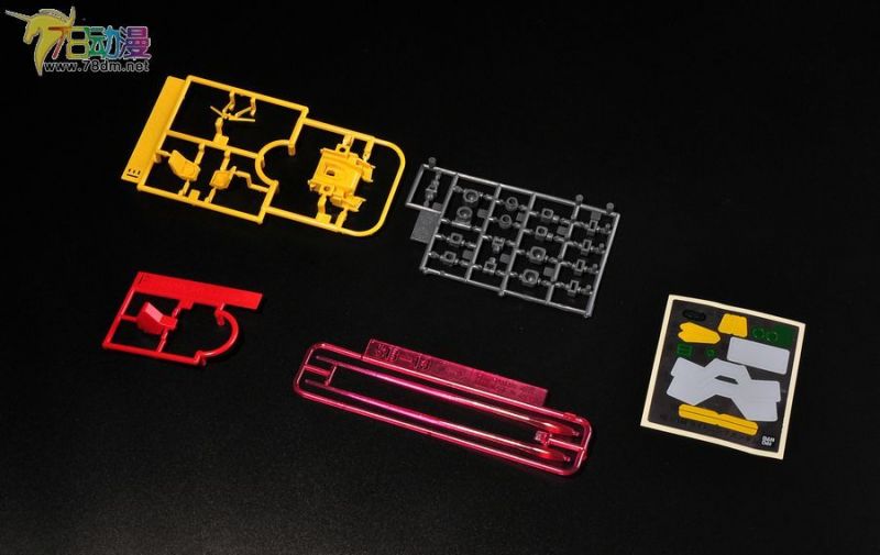 文件:78评测HGBF 闪电高达5.jpg