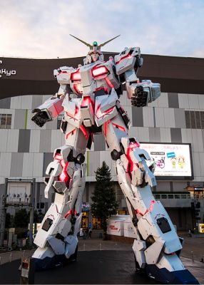 Unicorn Gundam Statue NTD.jpg