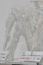 HGUC Unicorn Gundam DM Memorial Clear Ver actual 1.jpg