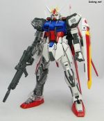 强袭高达30周年特别配色版.jpg