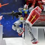 RG RX-78-2 Gundam Ver.2.0 Clear Color Gbase actual 1.jpg