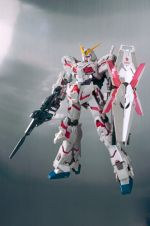 GFFMC Unicorn Gundam Prism Coat Ver official 1.jpg