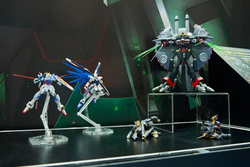 文件:HGCE Destroy Gundam Actual 2.jpg