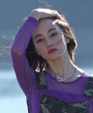 小松原智美.jpg