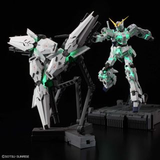 MGEX Unicorn Gundam official 1.jpg