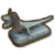 伞蜥雕像.png