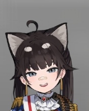 拉丽妲正面照.png
