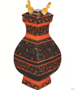 猫猫盘的材质属于 漆器,不同于春秋战国时王公贵族们对青铜器的偏爱