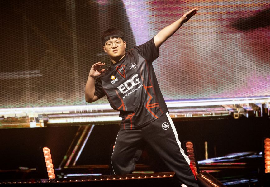 EDG CHICHOO at VCT22 Champions Istanbul.jpg