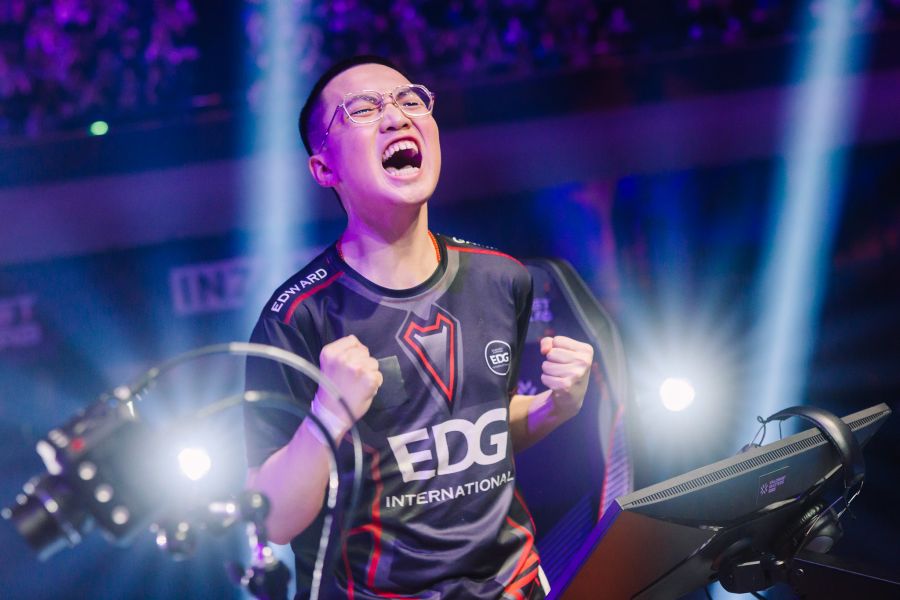 EDG ZmjjKK at VCT23 Masters Tokyo 3.jpg