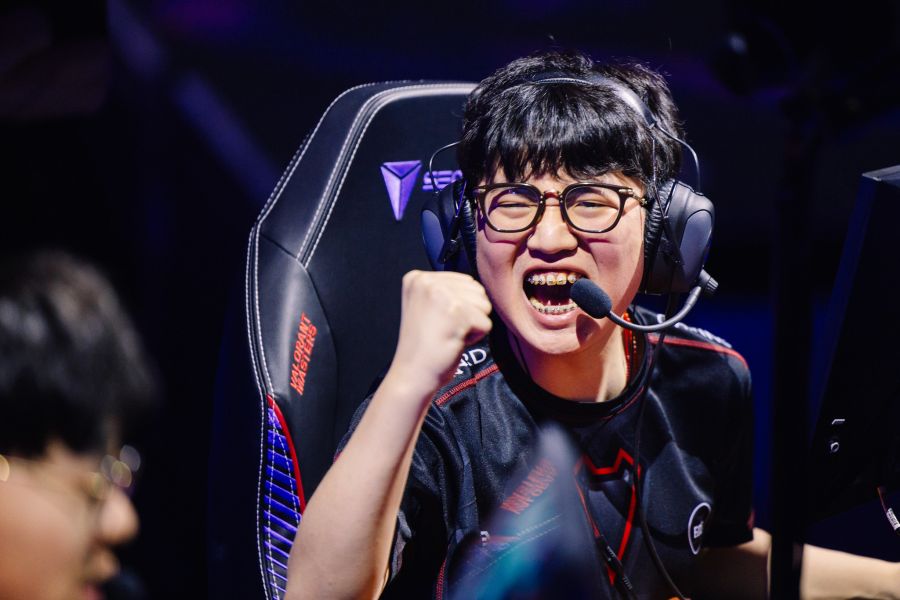 EDG ZmjjKK at VCT24 Masters Madrid.jpg