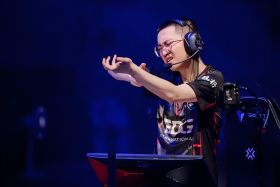 EDG ZmjjKK at VCT23 Masters Tokyo.jpg