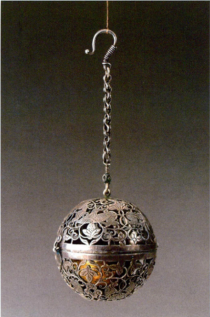 國家寶藏 葡萄花鳥紋銀香囊 葡萄花鳥紋銀香囊