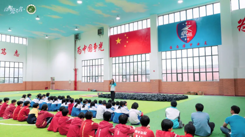 联动-琼中女足.png